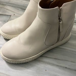 Comfortable boots